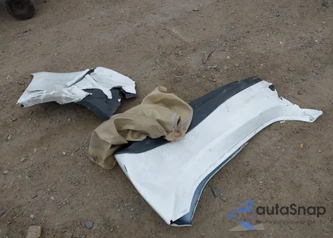 2016 Toyota Corolla Le z USA, uszkodzony, nr VIN 2T1BURHE4GC557995